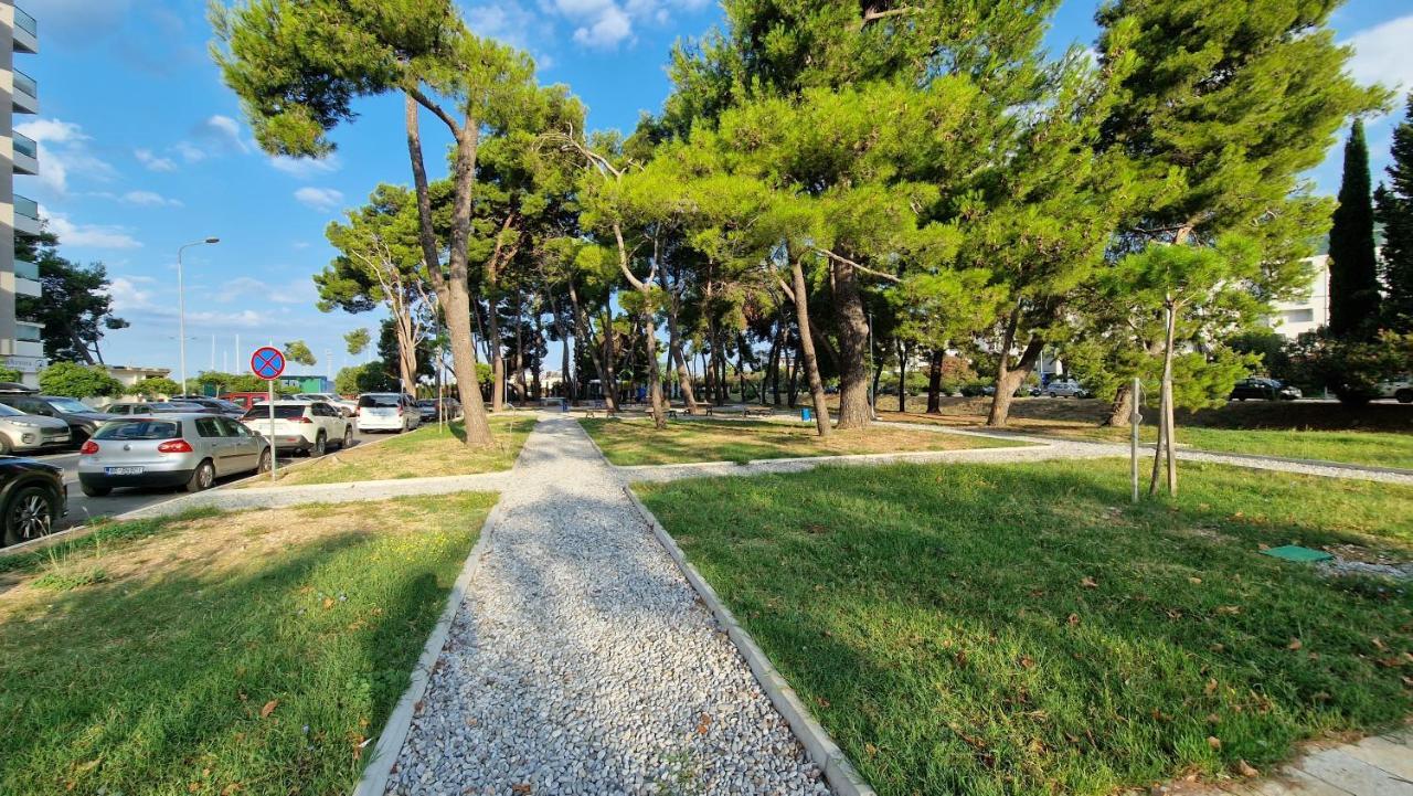 Eastside Apartment Bar Εξωτερικό φωτογραφία